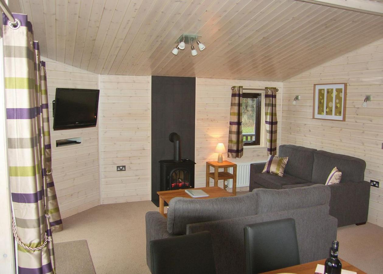 Wighill Manor Lodges タッドカスター エクステリア 写真