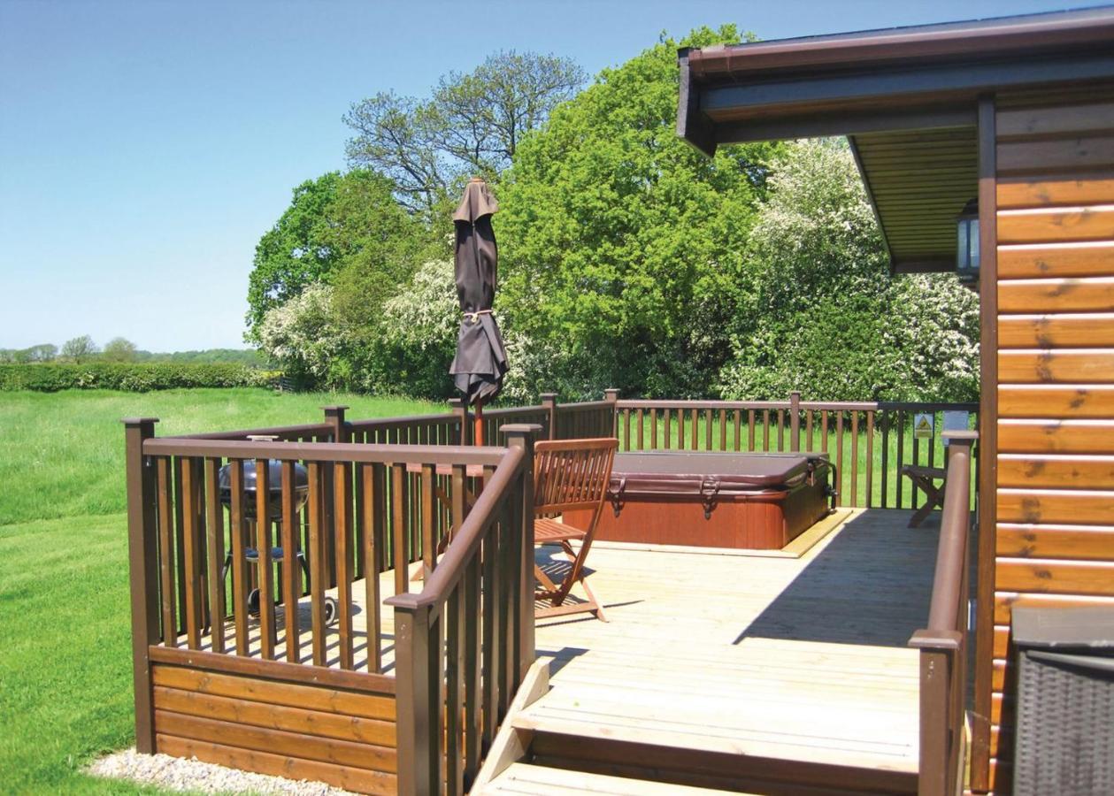 Wighill Manor Lodges タッドカスター エクステリア 写真
