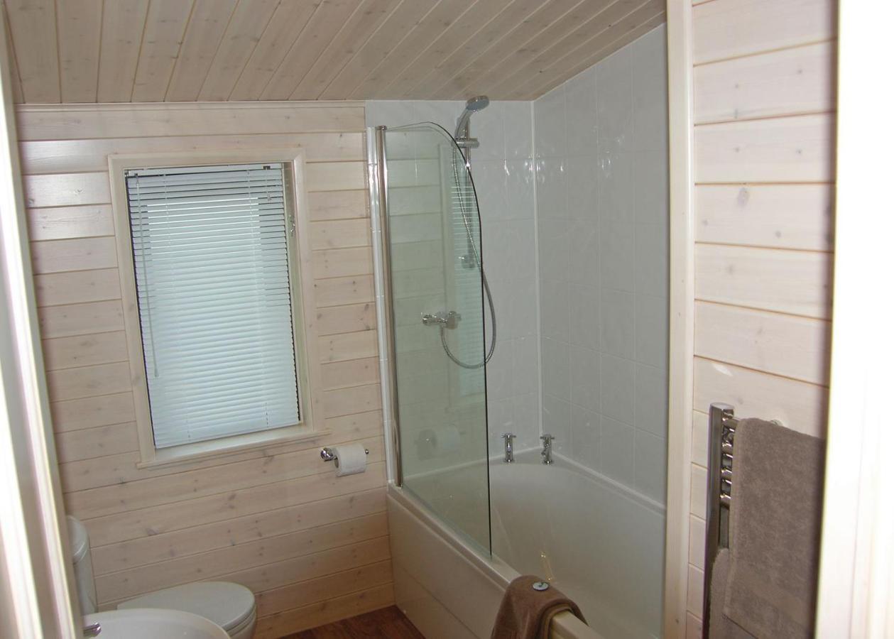 Wighill Manor Lodges タッドカスター エクステリア 写真
