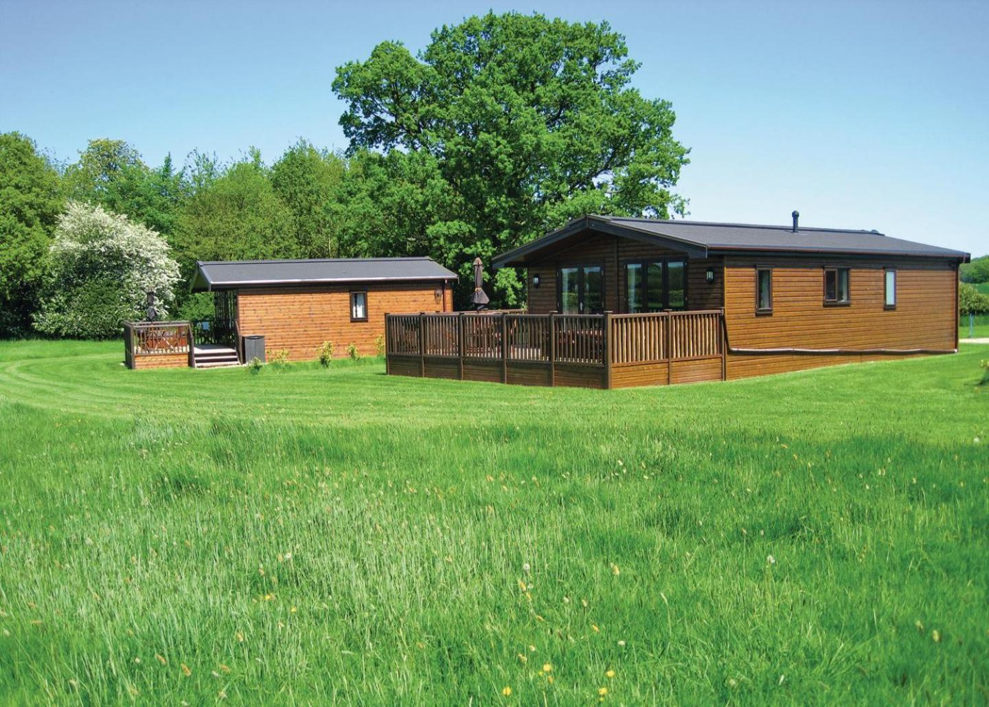 Wighill Manor Lodges タッドカスター エクステリア 写真